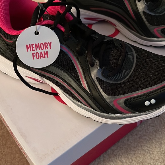 Ryka made for women athletic walking shoes with memory Foam black, pink - Picture 5 of 5